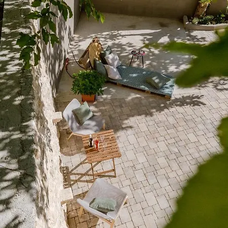 Ivino Apartment Omis Exterior photo